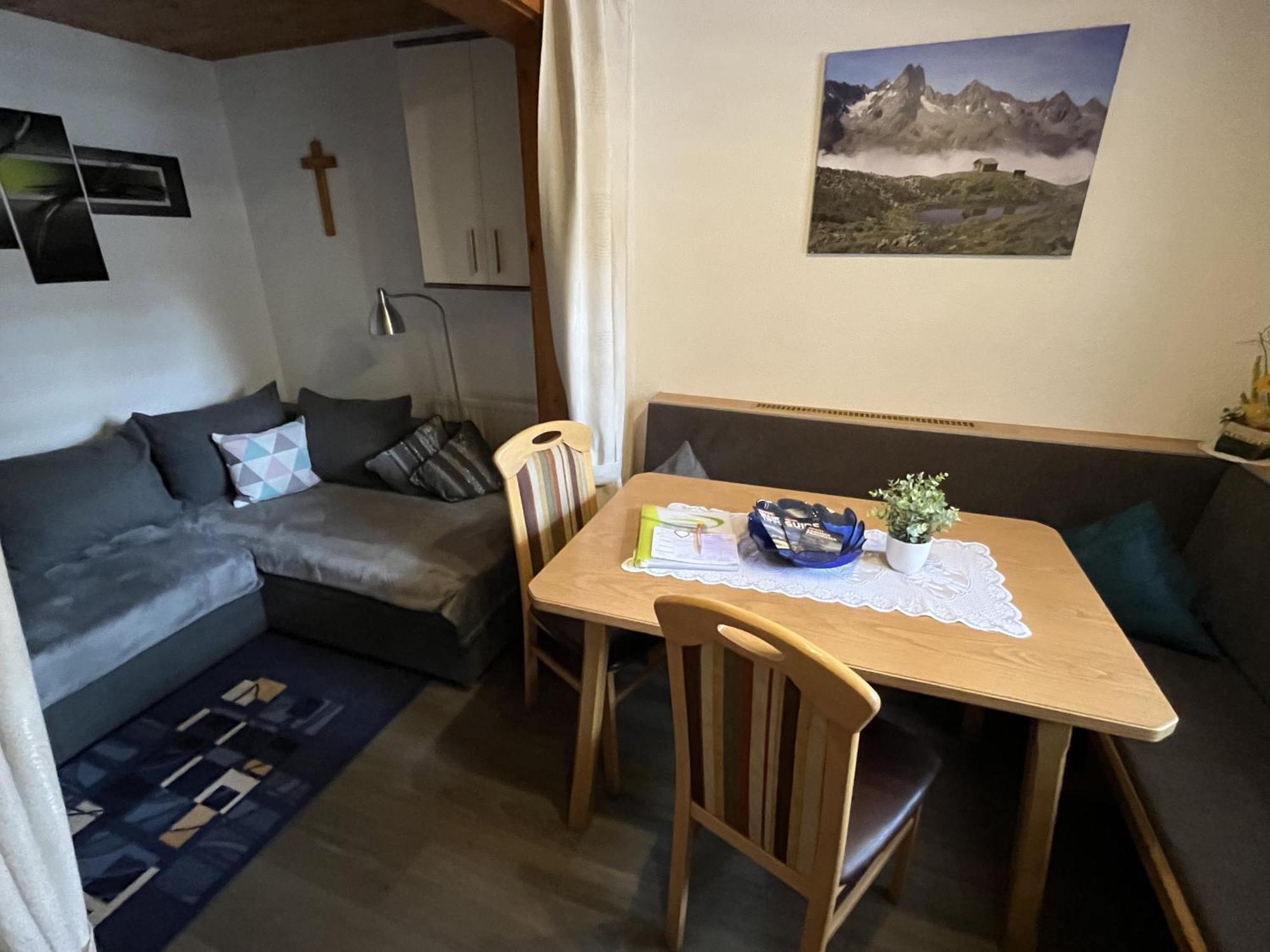 Apartment Familie Thomas Und Angelika Melmer Sankt Leonhard im Pitztal Exterior foto